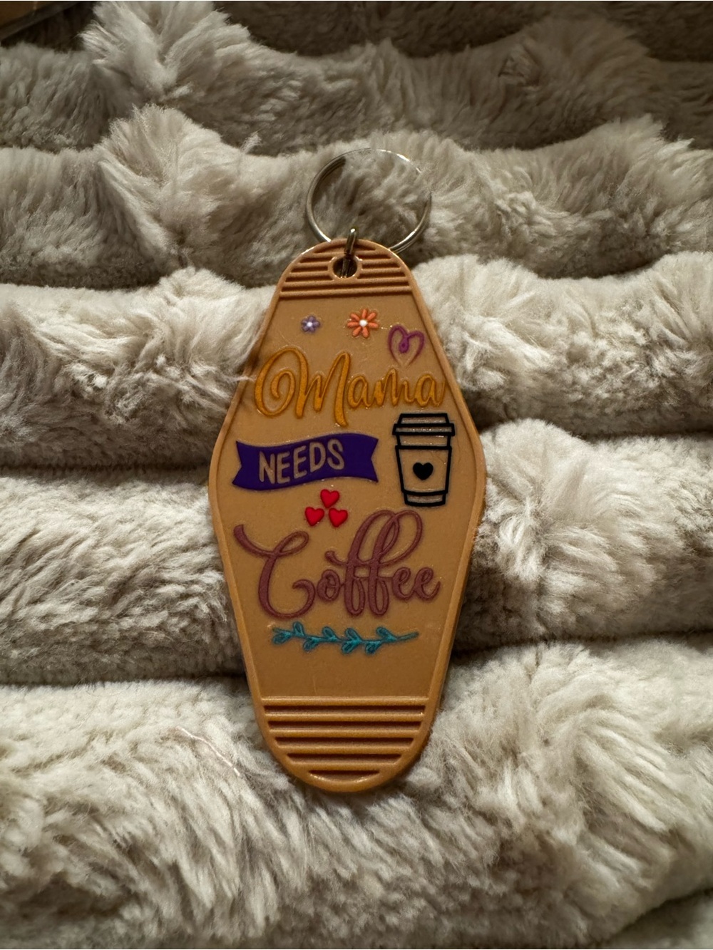 Mama Needs Coffee Women’s Tan Hotel Keychain Accent